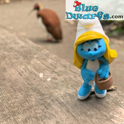 Smurfin met Bruine Tas- Smurfen figuurtje - Giochi Preziosi - 2024 - 5,5 cm