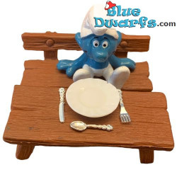 Plato Blanco con Cubiertos - Producto de decoración de Los Pitufos - No incluye Pitufo - 2,5cm