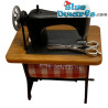 Mini máquina de coser en una mesa - con tijeras - Producto decorativo de los Pitufos - Pitufo no incluido - 4,5 cm