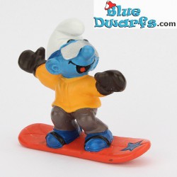 20452: Snowboarder Smurf (1998)