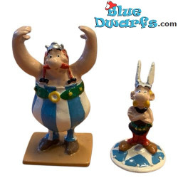Asterix und Obelix - Obelix trägt Asterix auf einem Schild - Metallfiguren - Pixi 1999