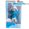 Puffo blu/bianco 20 cm – Soft Touch (floccato) – Figura Global Smurfday in vinile – con testa e braccia mobili