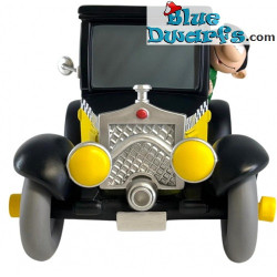Gaston Lagaffe dans sa voiture Taxi Fiat 509 - Figurine tirelire - Plastoy - 15 cm