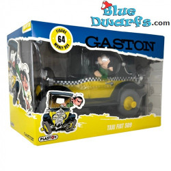 Gaston Lagaffe  in his car Taxi Fiat 509 - Moneybox figurine - Plastoy - 15cm