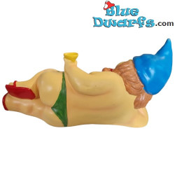 Zwergenmädchen seitlich liegend mit blauer Mütze – Freche Zwergenfiguren – Polyresin – 13,5 cm