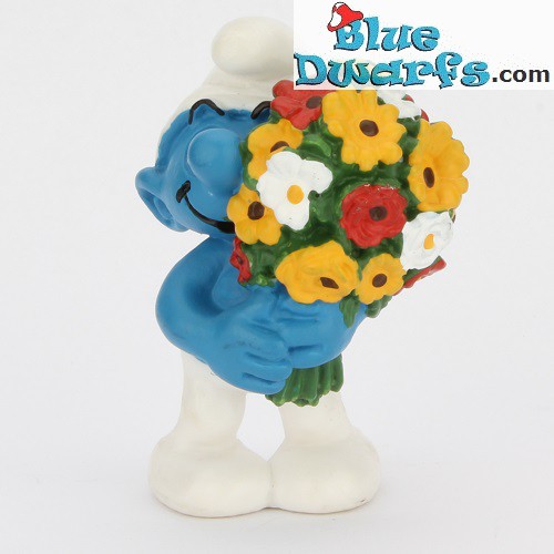 20469: Smurf with flowers (matt variant, 2001)