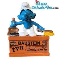 20189: Tidy Smurf - Baustein VH Clubheim - (Pedestal) - Promotional Smurf - Schleich - 5,5cm