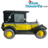 Gaston in seinem Taxi Fiat 509 – Spardosenfigur – Plastoy – 15 cm
