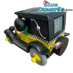 Gaston Lagaffe nella sua Taxi Fiat 509 - Figura salvadanaio - Plastoy - 15 cm