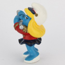 20487: Smurfette with flute (Band 2002)