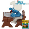 40220: School desk Smurf with pen (Supersmurf/ MIB) - Schleich - 5,5cm