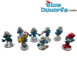 8 Plastica con figurina mini Puffo casuale (3 cm)