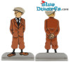 Tintin en costume – L’Oreille cassée – Figurine en métal embossé de Tintin – Tintinimaginatio – 8 x 8 cm