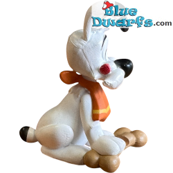 Idéfix prêt à manger son os - Figurine Astérix et Obélix - Plastoy - 5 cm