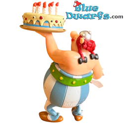 Obélix portant un gâteau d'anniversaire - Figurine Astérix & Obélix - Plastoy - 10 cm