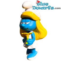 Smurfette with flower - Plastic Figurine - The Purple Cow - 6cm