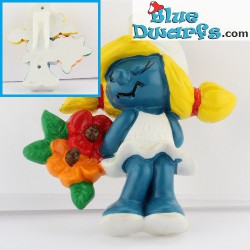 Smurfette with Flowers  CLIP