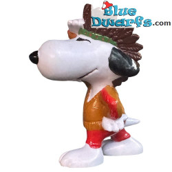 Peanuts/ Snoopy figurine native American Schleich (+/- 6 cm)