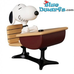 Snoopy Sorridente Seduto alla sua Scrivania - Statuetta di Snoopy - Medicom - Serie 18 - Peanuts - 9 cm