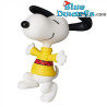 Snoopy wearing his yellow sweater with a red stripe - Snoopy Figurine - Medicom - Series 18 - Peanuts - 8 cm