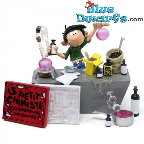 Gaston Lagaffe working on his Lab  - Le petit chimiste - The little chemist - Collectible Figurine – Pixi: 2026 - 6656 - 7,5 cm
