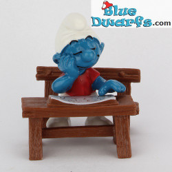 40257: Sleeping smurf at Schooldesk (Supersmurf)