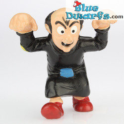 20418: Gargamel * Zapatos rojos oscuros* (Manos levantadas)